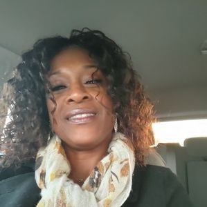 Meet your Posher, Debra